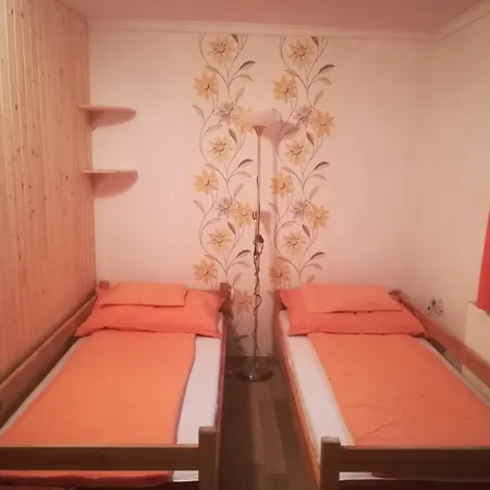 Kiskastely Fogado-etterem Pensjonat 3*