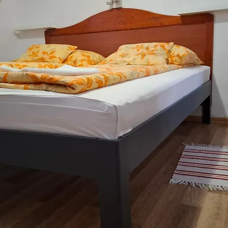 Kiskastely Fogado-etterem Pensjonat 3*
