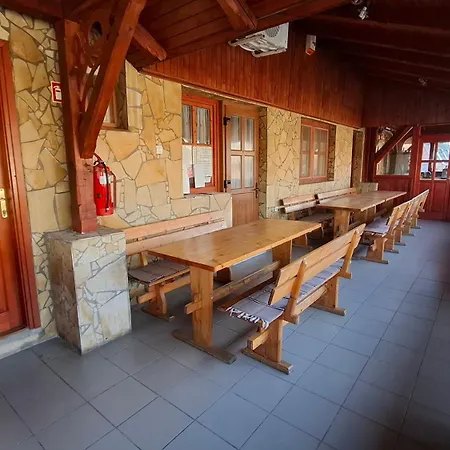 Kiskastély Fogadó-étterem Affittacamere 3*