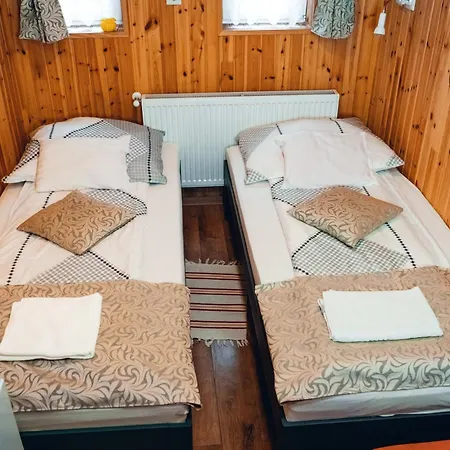 Kiskastély Fogadó-étterem 3* Füzesgyarmat