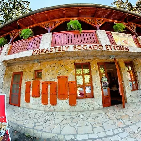 Kiskastely Fogado-etterem Guest house Fuzesgyarmat
