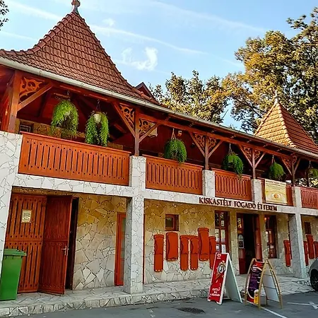 Gasthof Kiskastely Fogado-etterem Füzesgyarmat